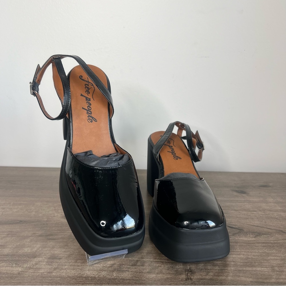 Free People Double Stack Leather Platform Women's Closed Toe Heel Size 7.5